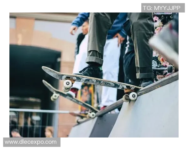 滑板新手攻略：技术入门指南_1